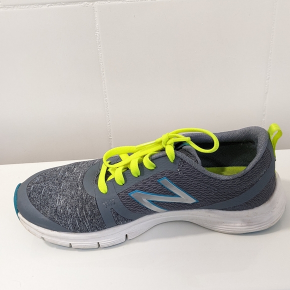 New balance heel pillow sneakers - Picture 9 of 16